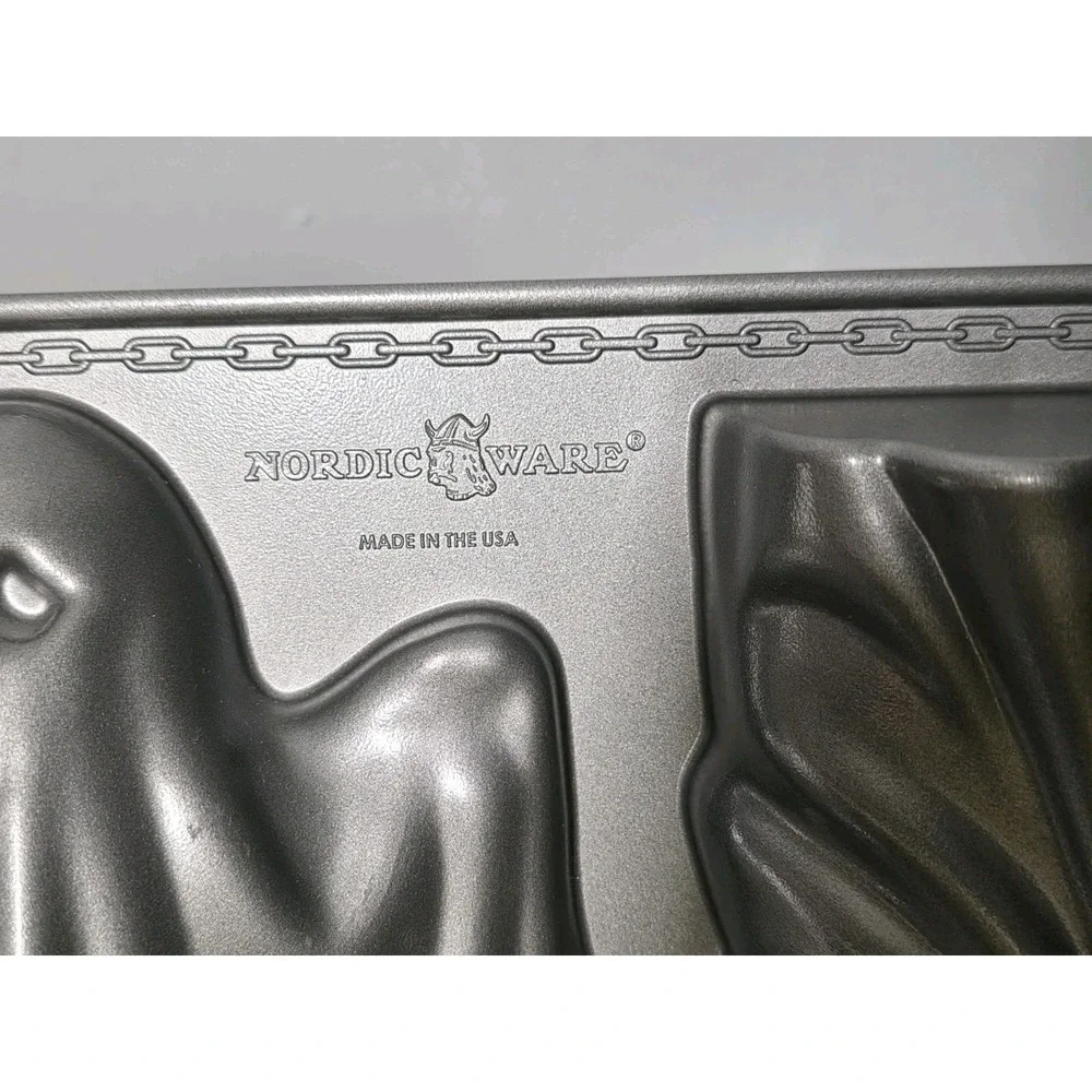 Nordic Ware Ghost Cake Pan Williams Sonoma 3D Halloween 10 Cup